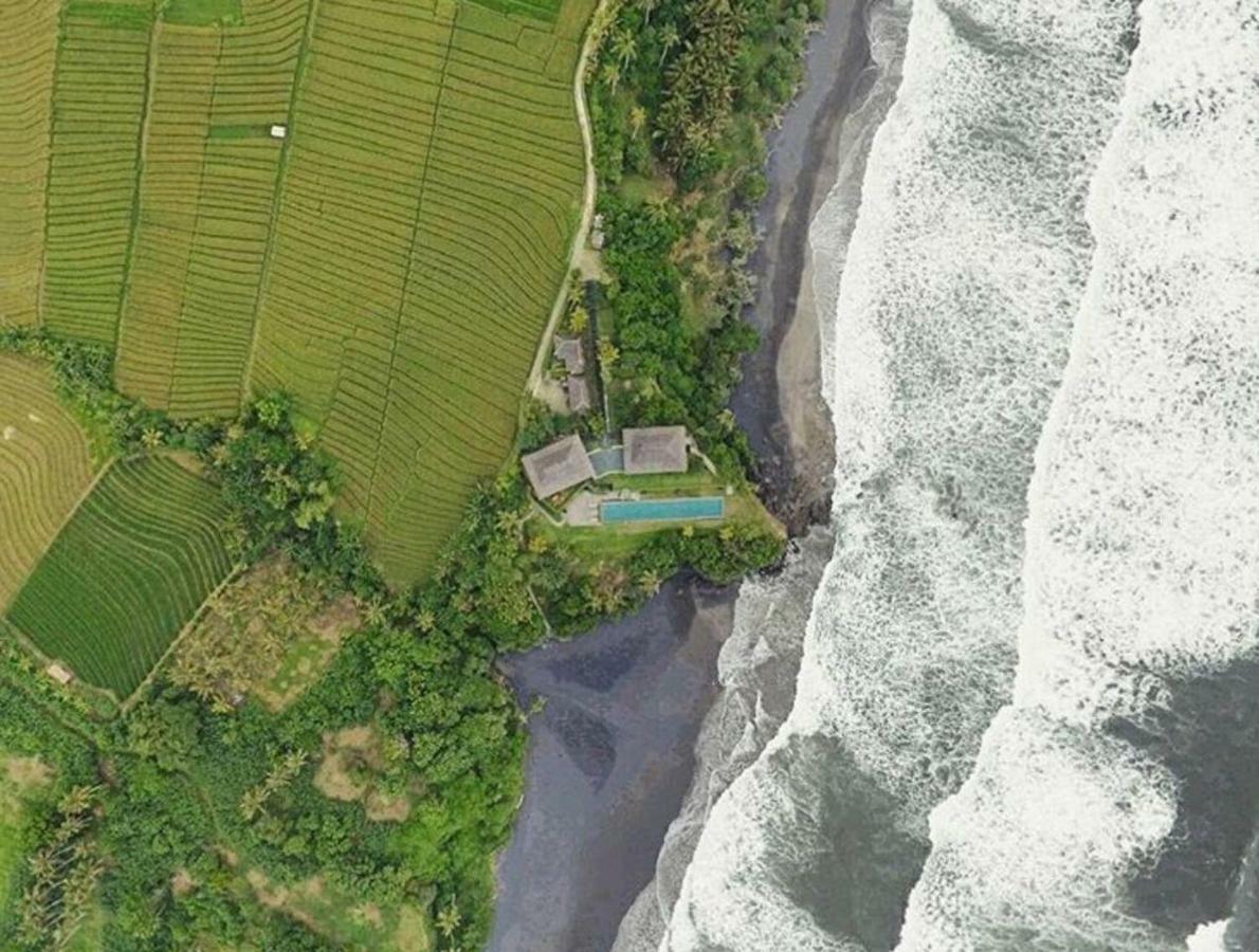 Bulung Daya Beach Villa Retreat Antasari Esterno foto
