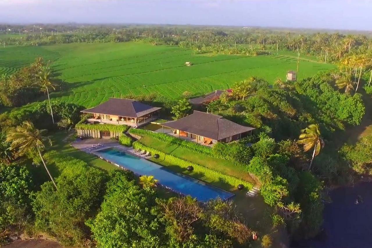 Bulung Daya Beach Villa Retreat Antasari Esterno foto